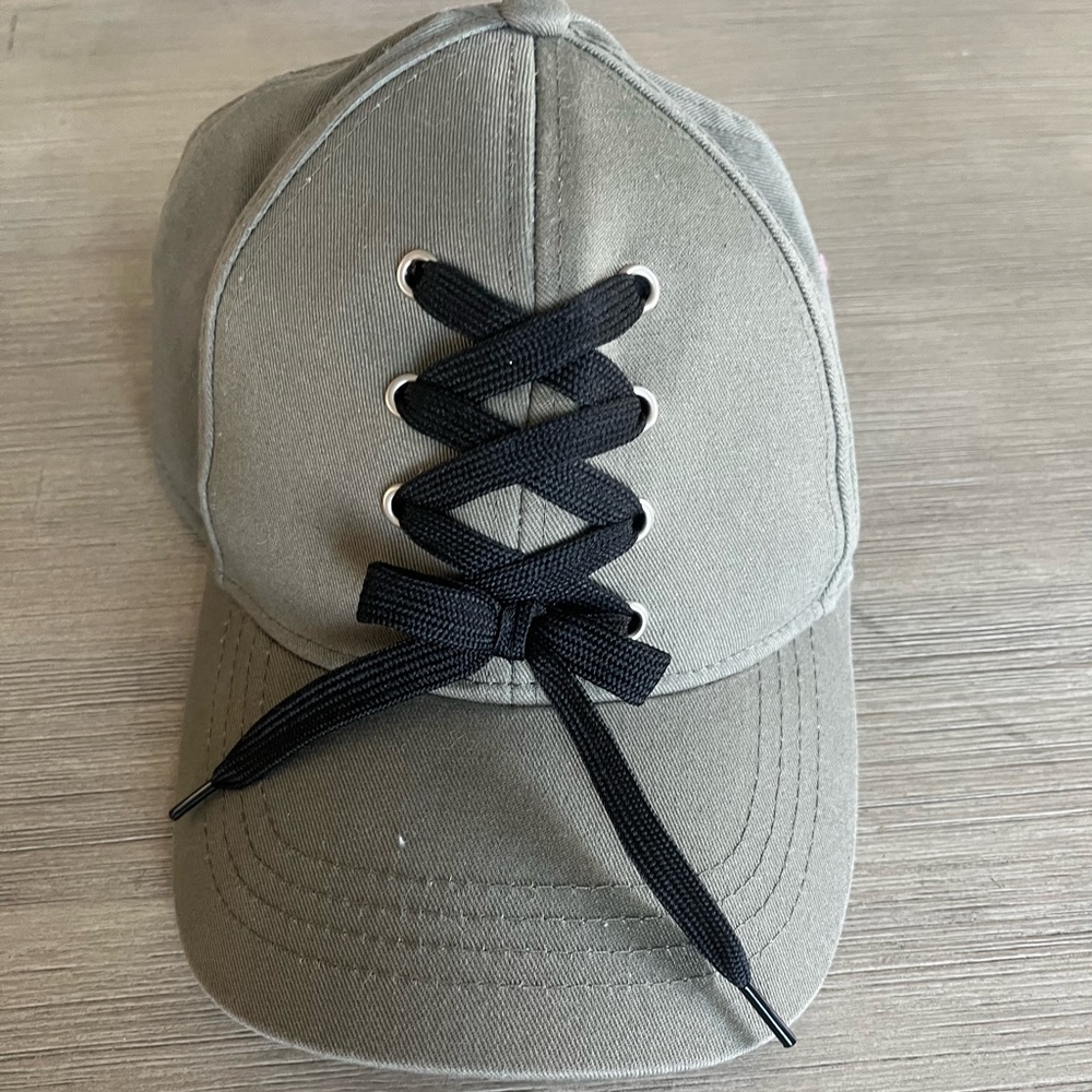 Art class(target brand) kids hat never worn